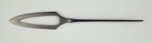 Yanone (punta di freccia) di tipo piatto (hirane) con design traforato da Japanese School