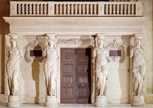 Architettura rinascimentale: il balcone delle Cariatidi