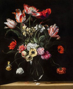 Tulipani, narcisi, garofani, papaveri, anemoni e altri fiori in un vaso di vetro su una mensola di legno, uno di una coppia, XVII secolo da Jean Picart