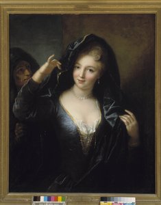 Giovane ragazza con la collana di perle