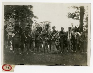 Festa sul prato di Columbia, Indiani Irochesi da Jessie Tarbox Beals