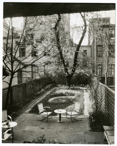 Giardino della signora W H Wells 265 W 11th da Jessie Tarbox Beals