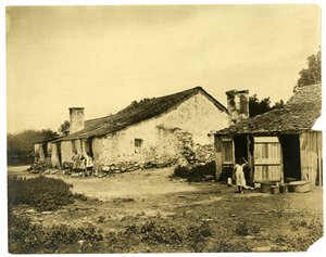 Casa "messicana" in Texas vicino a San Antonio da Jessie Tarbox Beals
