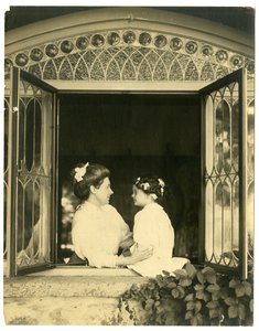 Signora Ernest Thompson Seton e figlia Ann