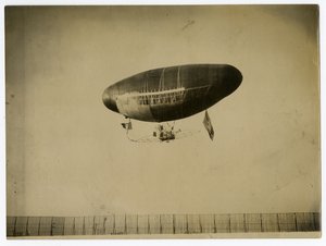 Dirigibile "Ville de St Mande" da Jessie Tarbox Beals