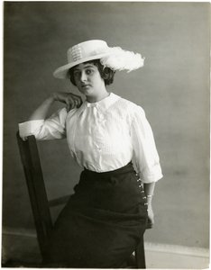 Camicetta di seta bianca, McCreery