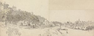 Una città vista dalle rive di un fiume