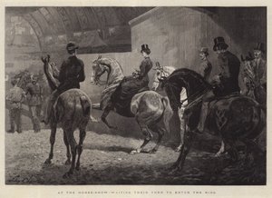 Alla mostra di cavalli, aspettando il loro turno per entrare nel ring