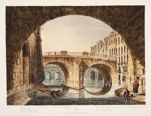 Vista presa sotto il primo Arco del Ponte dell