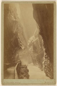 Fonte dei bagni di Pfaefers (Svizzera). da John Fetzer