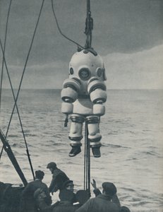 La Lotta Eterna Contro il Mare: Rivestimento Corazzato per il Subacqueo, c1935 da John Hammerton