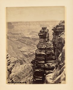 Altare di Shini-Mo a Brink of Marble Canyon, sul fiume Colorado da John K. Hillers