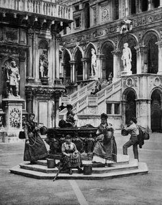 Corte del Palazzo Ducale a Venezia Italia c.1890 da John Lawson Stoddard