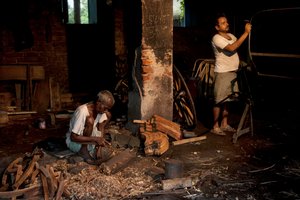 Tiratori di risciò, Kolkata, 2009 (foto)