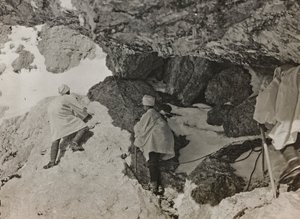 Album "Meine weltkriegs - Erinnerungen South-West Front (Carinzia, Italia, Trentino-Alto Adige) 31/03/1915-12/11/1918 - Josef Zohles Wien": bunker militare in montagna da Josef Zohles
