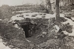 Album "Meine weltkriegs - Erinnerungen South-West Front (Carinzia, Italia, Trentino-Alto Adige) 31/03/1915-12/11/1918 - Josef Zohles Wien": bunker militare da Josef Zohles