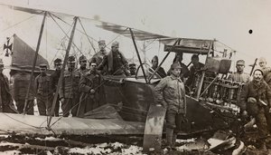 Album "Meine weltkriegs - Erinnerungen South-West Front (Carinzia, Italia, Trentino-Alto Adige) 31/03/1915-12/11/1918 - Josef Zohles Wien": soldati austriaci con un mil da Josef Zohles