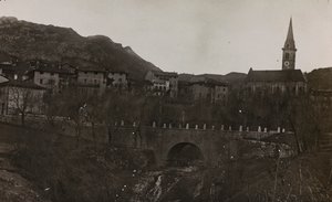 Album "Meine weltkriegs - Erinnerungen South-West Front (Carinzia, Italia, Alto Adige) 31/03/1915-12/11/1918 - Josef Zohles Wien": vista di un villaggio della Carnia
