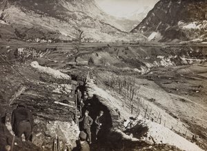 Album "Meine weltkriegs - Erinnerungen South-West Front (Carinzia, Italia, Trentino-Alto Adige) 31/03/1915-12/11/1918 - Josef Zohles Wien": trincea (foto b/n) da Josef Zohles