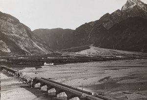 Album "Meine weltkriegs - Erinnerungen South-West Front (Carinzia, Italia, Trentino-Alto Adige) 31/03/1915-12/11/1918 - Josef Zohles Wien": ponte sul Tagliamento (foto b/n)