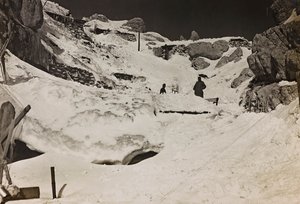 Album "Meine weltkriegs - Erinnerungen South-West Front (Carinzia, Italia, Trentino-Alto Adige) 31/03/1915-12/11/1918 - Josef Zohles Wien": soldati nella neve
