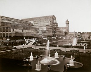 Il Crystal Palace a Londra: i giardini e le fontane, c.1870