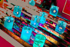 Devoted, dalla serie Votive Candles, 2015 (fotografia)