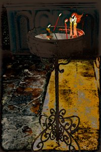 Candele devozionali; dalla serie Chiesa del Santo Sepolcro, 2016 (fotografia)