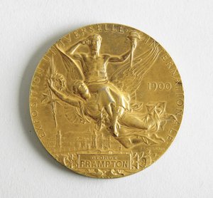 Esposizione Universale Internazionale, Parigi (Medaglia assegnata a George Frampton)