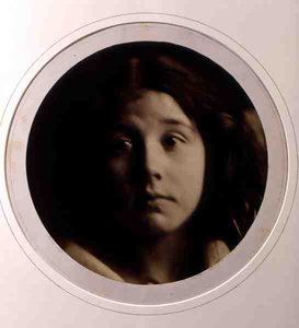 Testa di un bambino, c.1866 (foto b/n) da Julia Margaret Cameron
