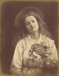 Perché devo essere Regina di Maggio, Madre, devo essere Regina di Maggio da Julia Margaret Cameron
