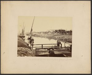 [Canale di Suez, di fronte al palazzo del governatore]
