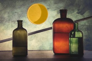 Natura morta con bottiglie colorate da Kádár István