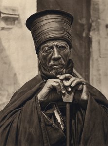 Gerusalemme, Sacerdoti abissini (foto in bianco e nero) da Karl Grober