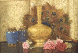 Regali Orientali: Vaso Cloisonné, Piume di Pavone, Rose Damascene e Vaso Indiano