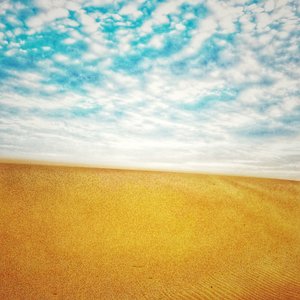 Surreale spiaggia del deserto IV da Katha Wood