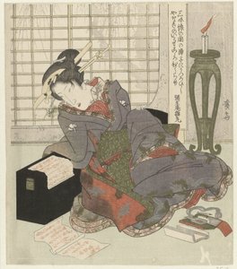 Una geisha si appoggia alla scatola del suo shamisen