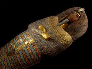 Sarcofago del Faraone Akhenaton, 18ª Dinastia; Nuovo Regno; Egitto; Museo Egizio, 2009 (foto) da Kenneth Garrett