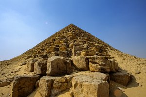 Egitto; Antico Regno; Piramide a Dahshur