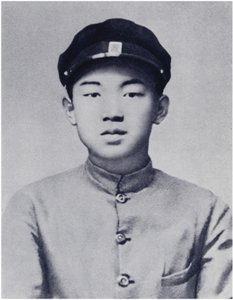 Compagno Kim Il-sung nei suoi anni scolastici da Korean Photographer
