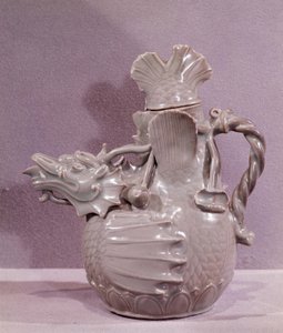 Arte coreana: acquamarina in ceramica a forma di drago acquatico. Periodo Koryo