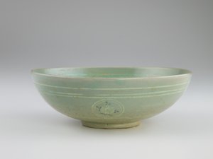 Piatto con decorazione intarsiata, metà XIII secolo da Korean School