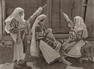Romania: Tismana, filatrici da Kurt Hielscher