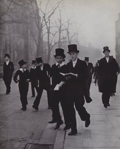 Tra la Cappella e la Scuola, Eton da Laszlo Moholy Nagy