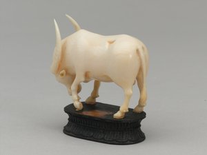 Alfiere nero, pezzo degli scacchi, India, circa 1820 da Leonard Limousin