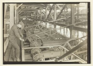 I demolitori non sono più necessari, questo è un demolitore moderno da Lewis Wickes Hine