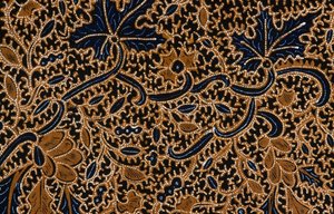 Batik con disegno floreale tradizionale, Surakarta, Giava, Indonesia, dettaglio da Unbekannt Unbekannt