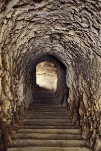 Catacombe di Kom-esh-Shuqafa, Interno dell