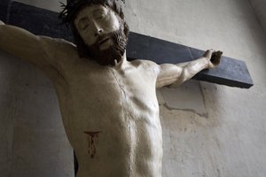 Cristo sulla croce, dettaglio (legno dipinto) da Ligier Richier