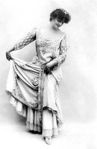 Marie Studholme, attrice inglese da Lizzie Caswall Smith